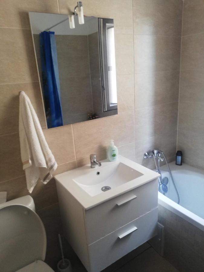Ella Doo Apartament - 15 Min De Palas Hlincea Kültér fotó